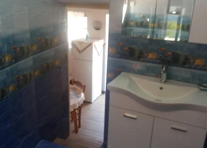 θέα Semesterbostad *